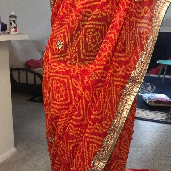 Closet clearance - Picture 2 of 5